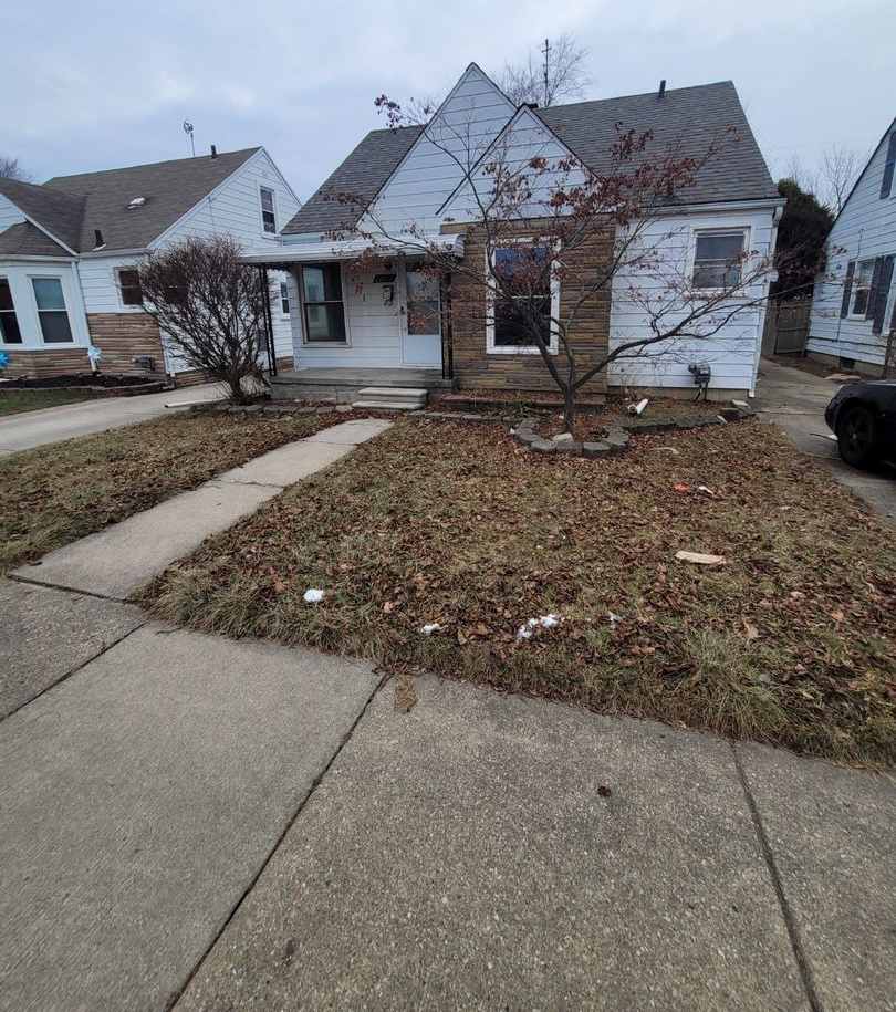 3 Bedroom 1 Bath Home in Eastpointe