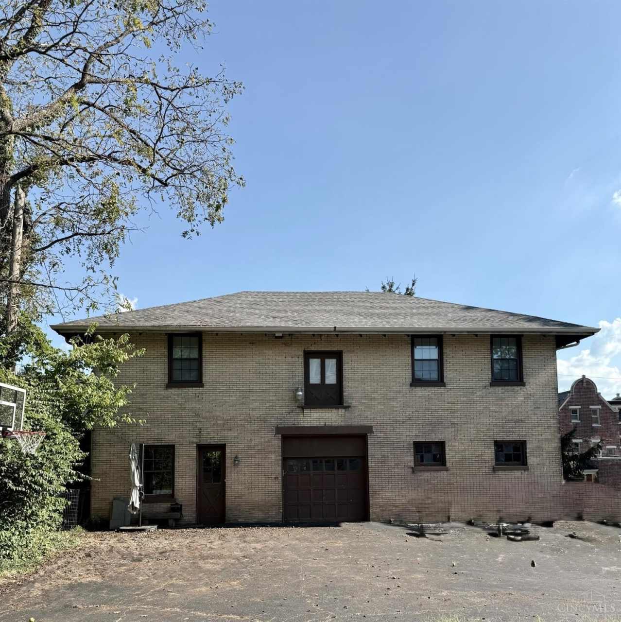 3972 Rose Hill Avenue unit: Rear