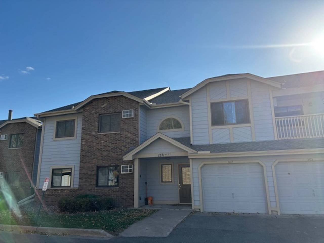 Awesome 2 BR/1 BA Condo in a Great St. Paul Neighborhood!