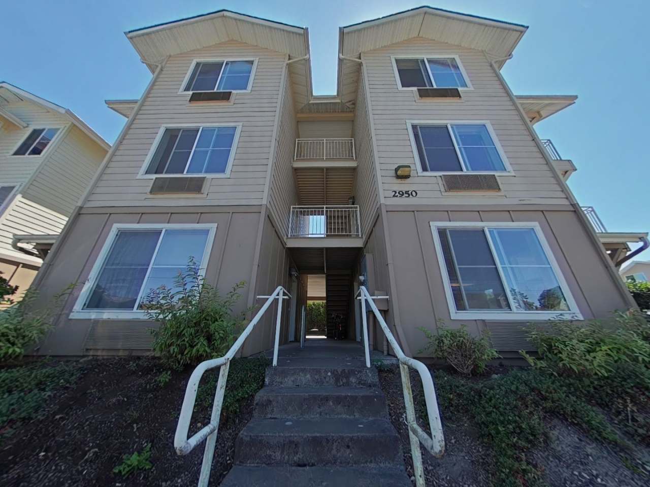 1 Bedroom Apartment ~ Close to Campus