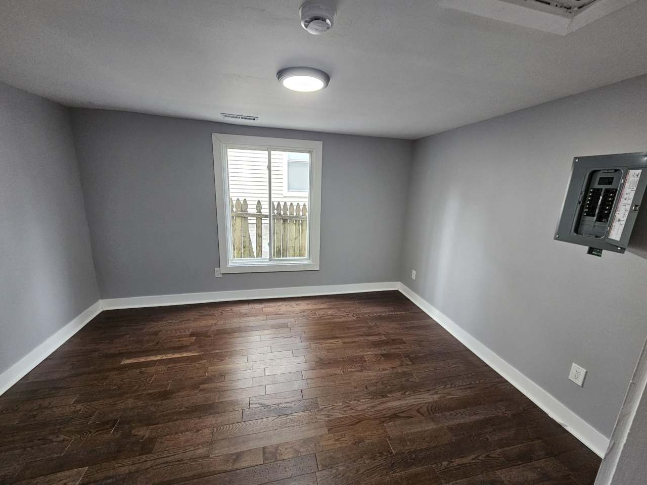 148 Rosette Street - 1F