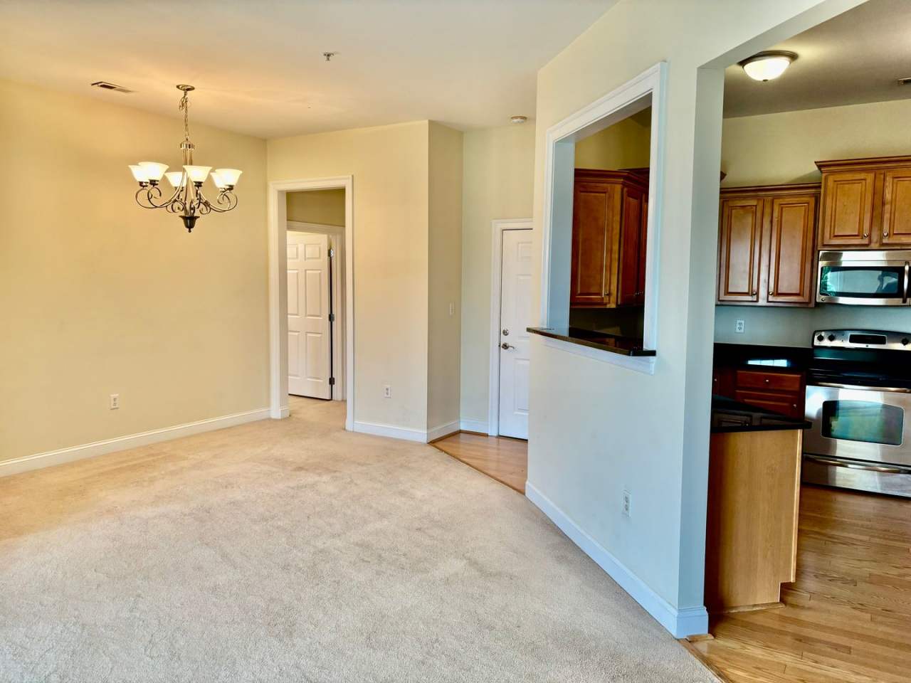 2 bedroom/ 2 bathroom- Bennington on the Park