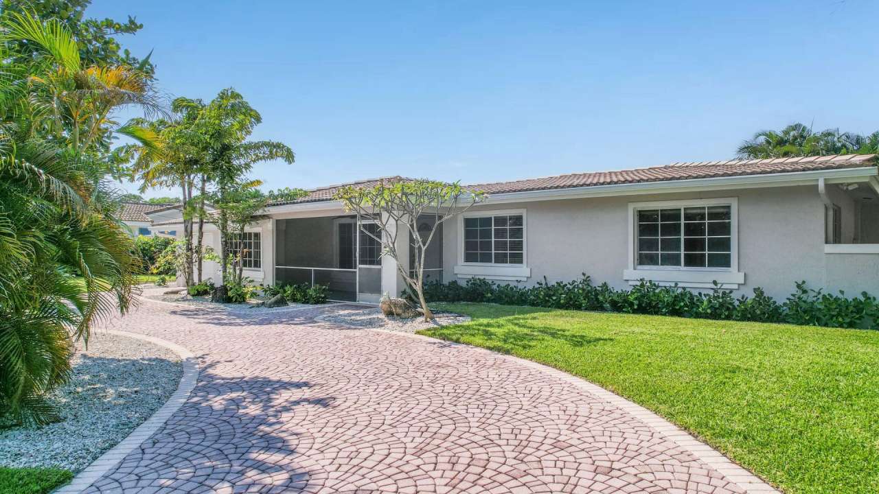 2265 NE 24TH ST LIGHTHOUSE POINT, FL 33064
