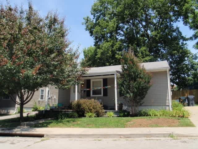 Walk to UK - Pre Leasing Now for the Fall Semester 2026