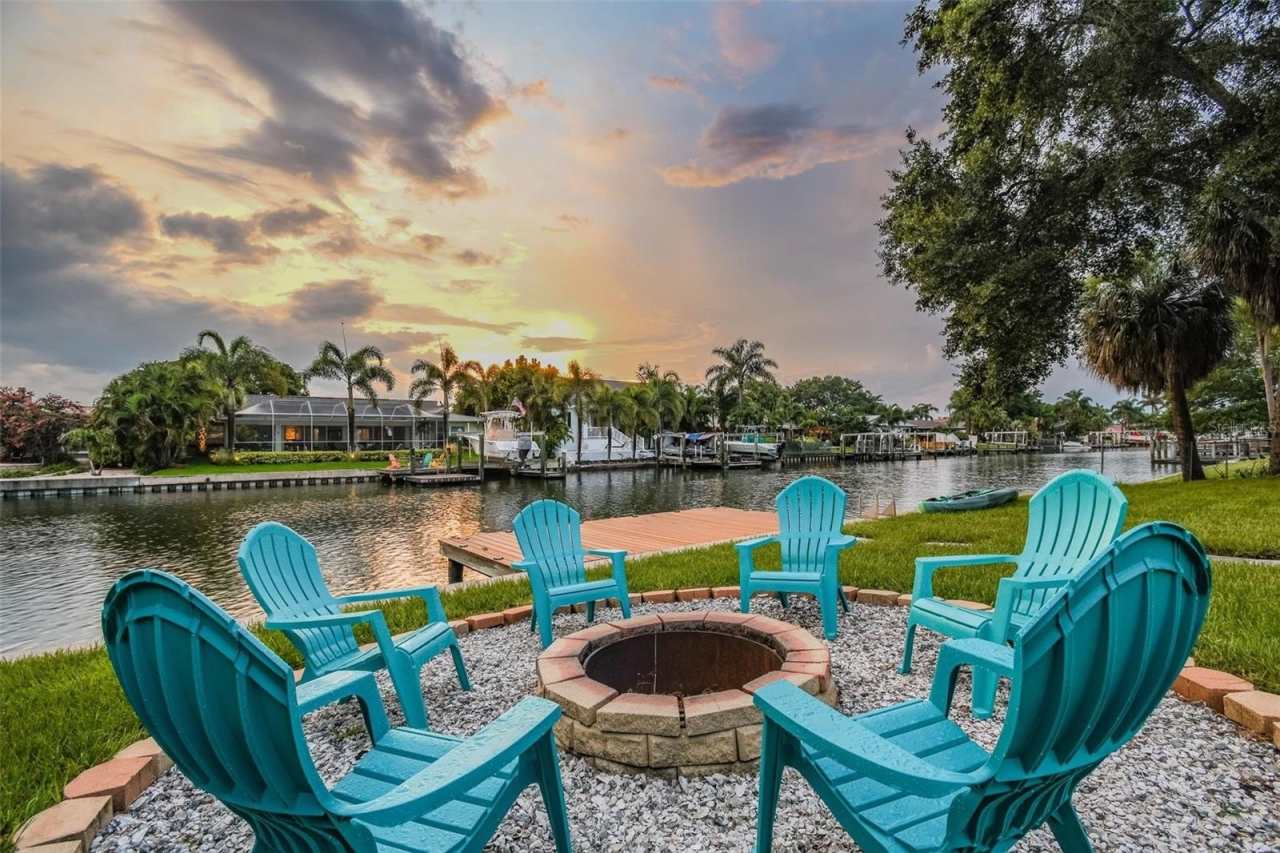 3922 FONTAINEBLEAU DRIVE