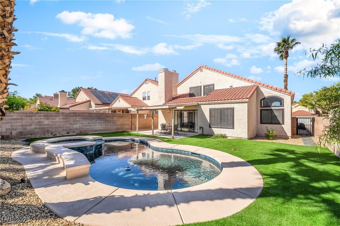 2717 LOVINGTON Drive