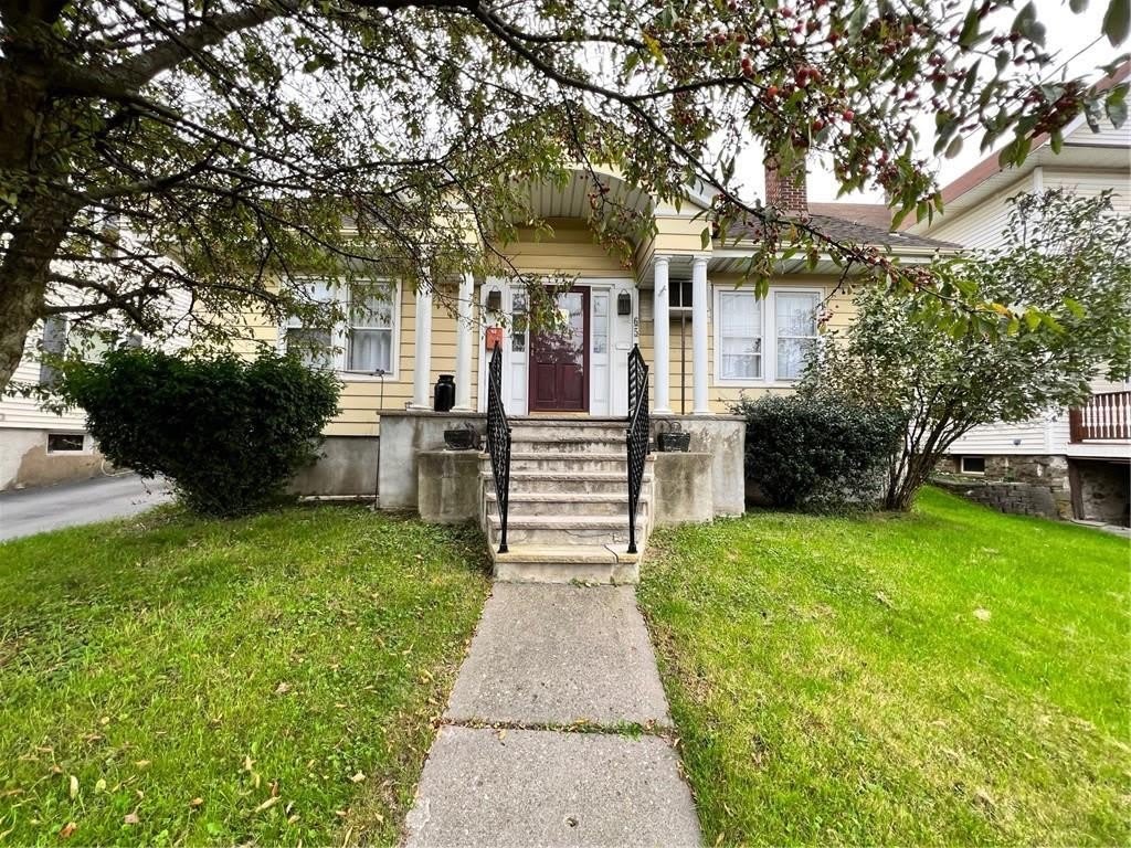 65 Monhagen Avenue