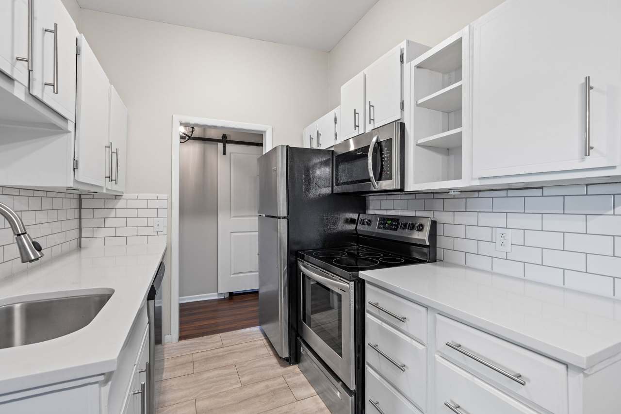 4425 Westlawn Drive - D204