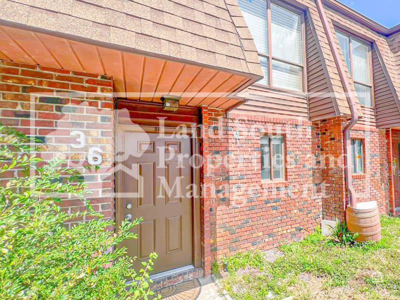 1836 N Crystal Lake Dr