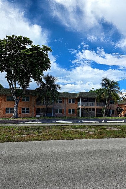 770 Southeast 2nd Avenue