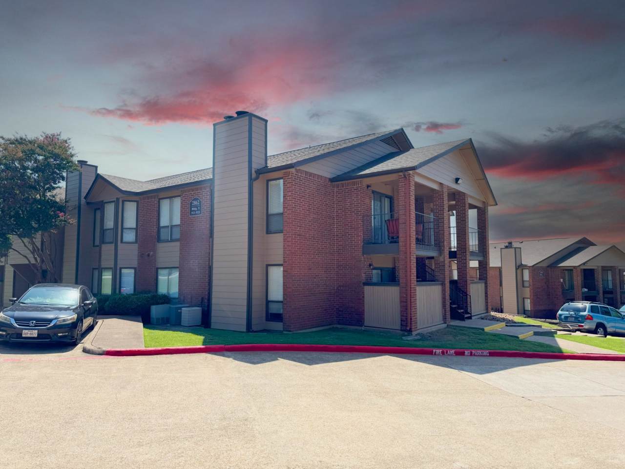 Valley Creek Apartments