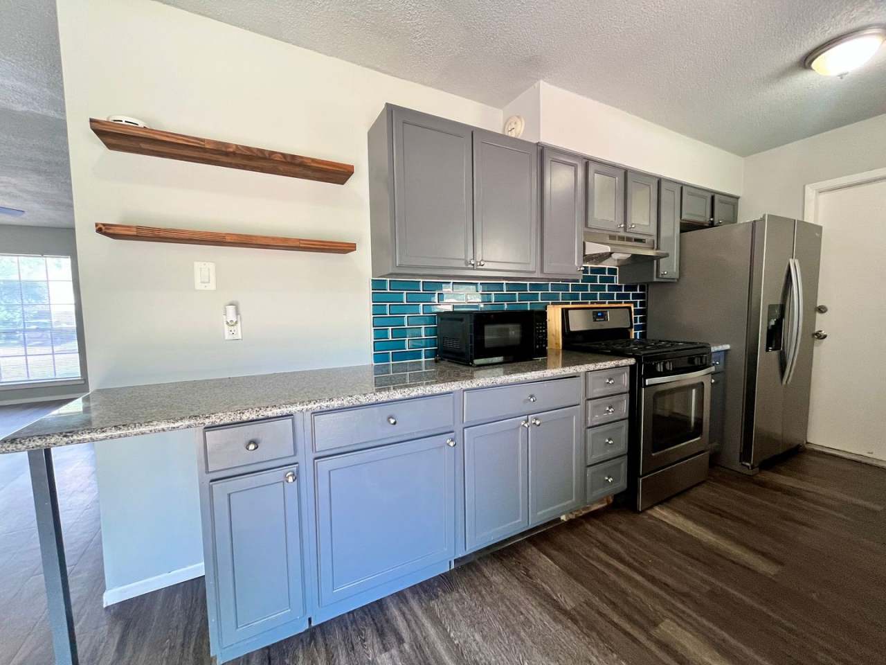 FALL INTO A NEW HOME WITH OUR MOVE-IN SPECIALS!