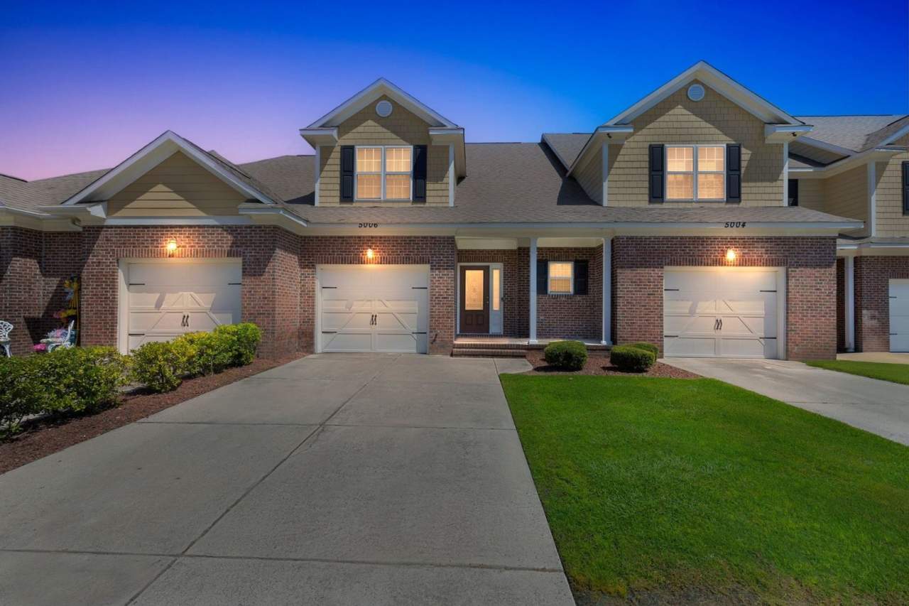 Spacious 3BR Townhome in Fayetteville