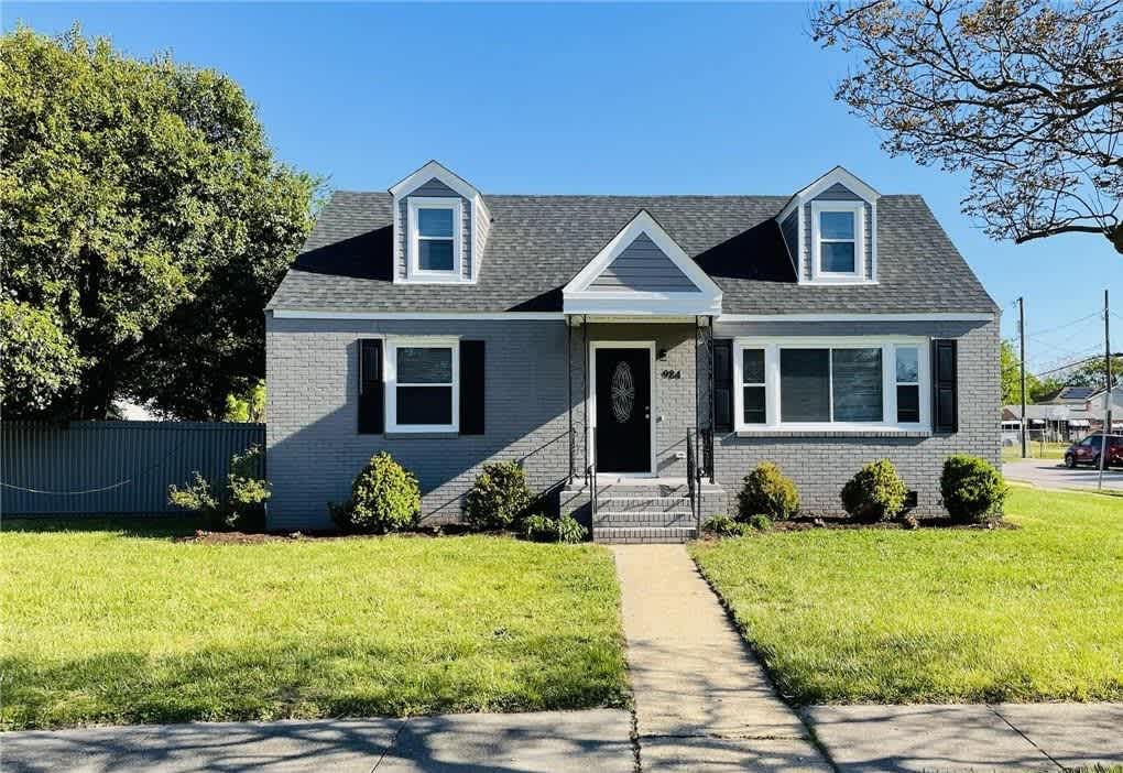 984 Wolcott Avenue