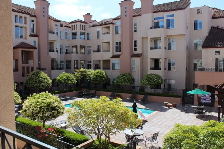 Westside San Mateo Corte Bella Condo