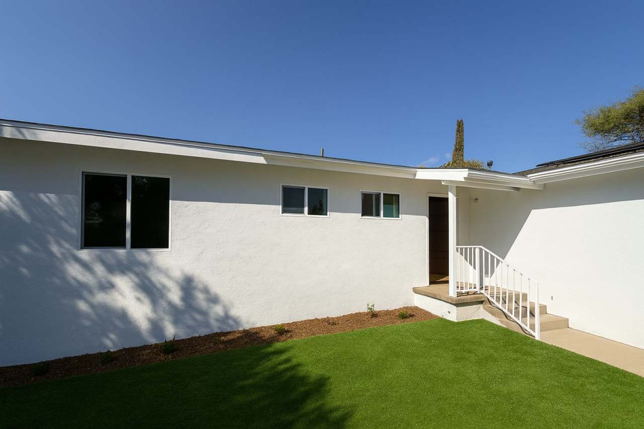 BRAND NEW REMODEL (2026) - Large 9 Bedroom House on Faber