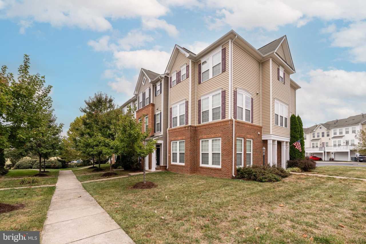 22644 AMBERJACK Square