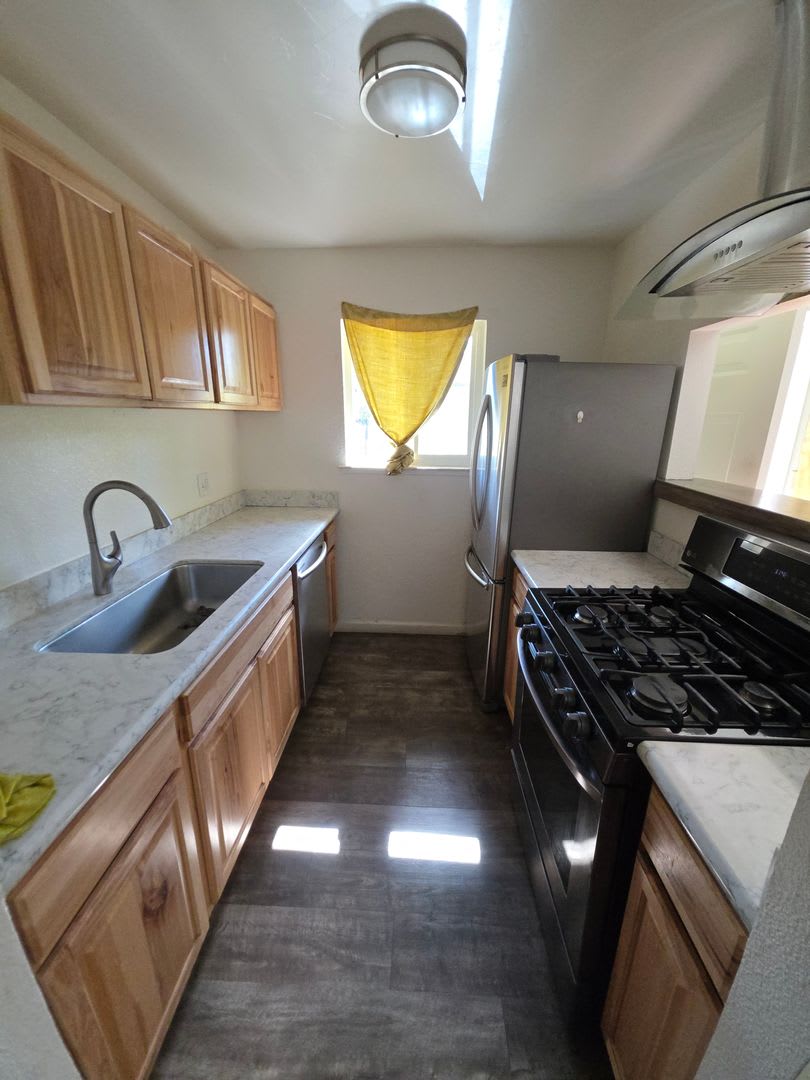 Welcome home to this beautifully updated 2-bedroom, 1-bath upstairs condo in a peaceful Auburn neighborhood.