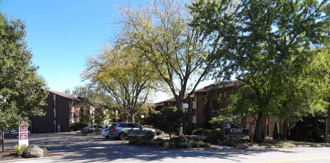 454 Grand Avenue unit: 1