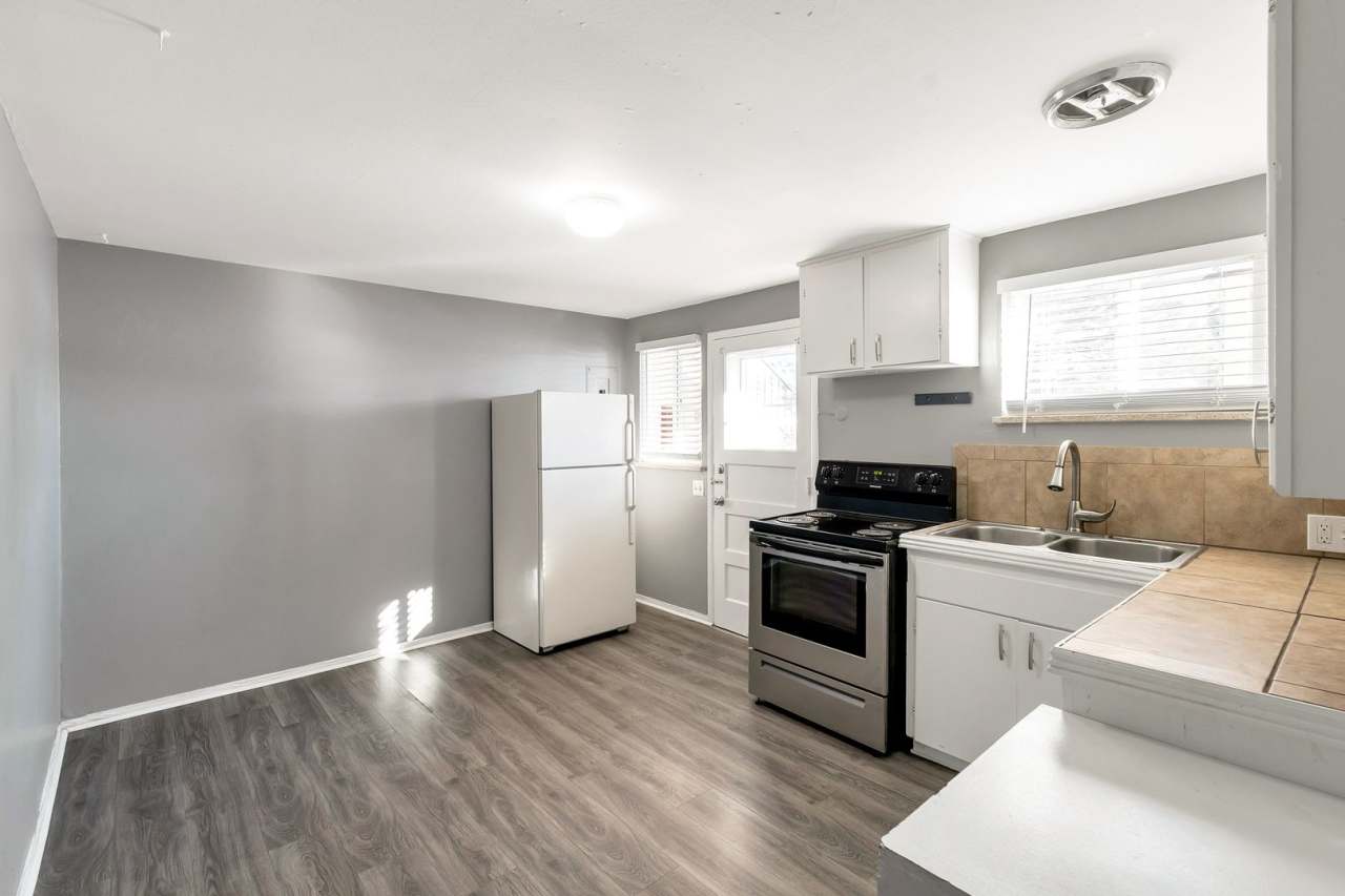 5542-5554 S. Grant St.