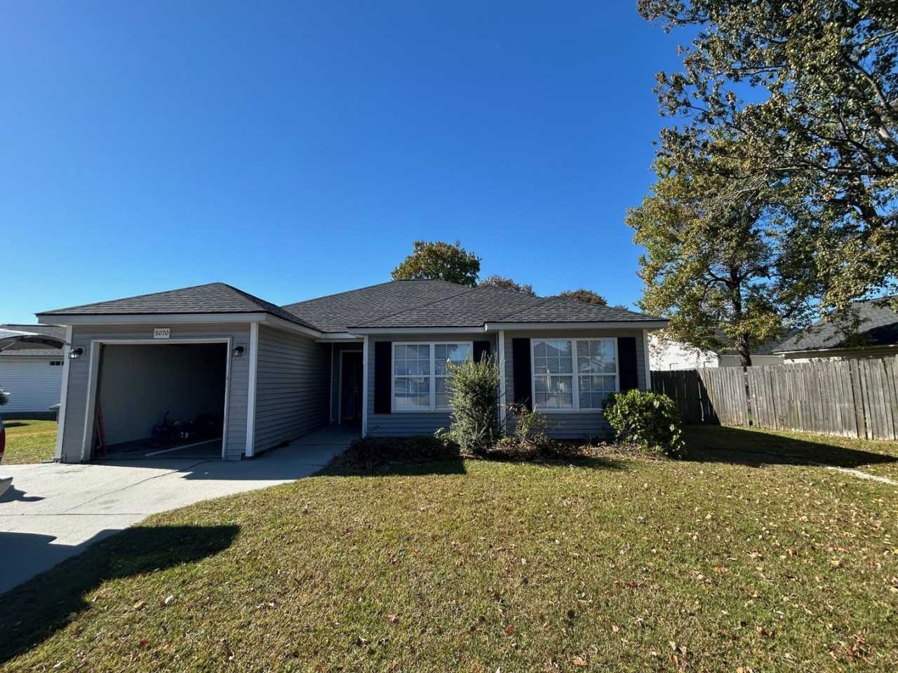 Charming 3BR /2BA Home with many upgrades in North Charleston