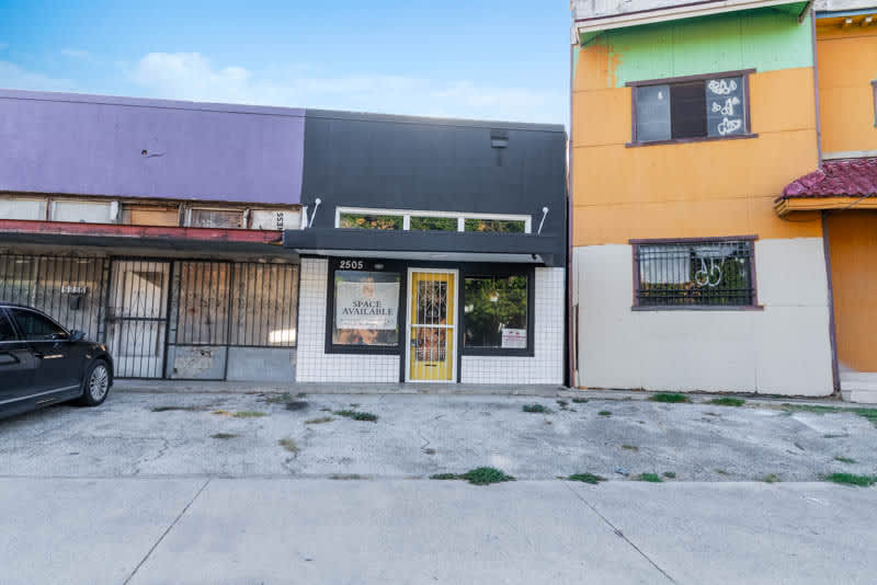 2505 South Presa Street