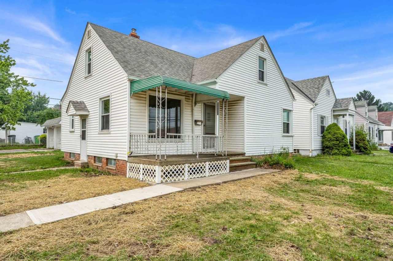 22750 Tracy Ave, Euclid - Spacious 3-bed 2-bath single-family home!