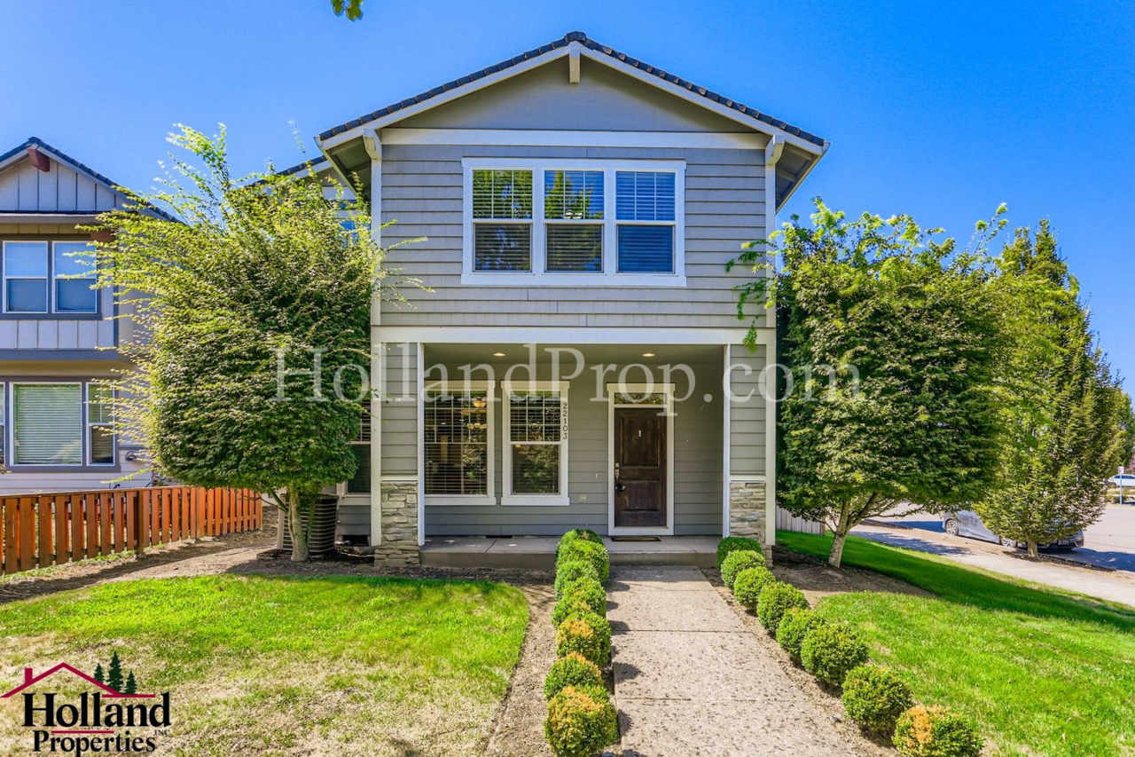 Welcome to your next home! This beautifully designed 4 bedroom townhouse offers comfort and convenience in Sherwood.