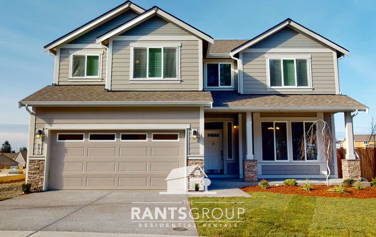 Beautiful Steilacoom Ridge Home! Easy freeway access!
