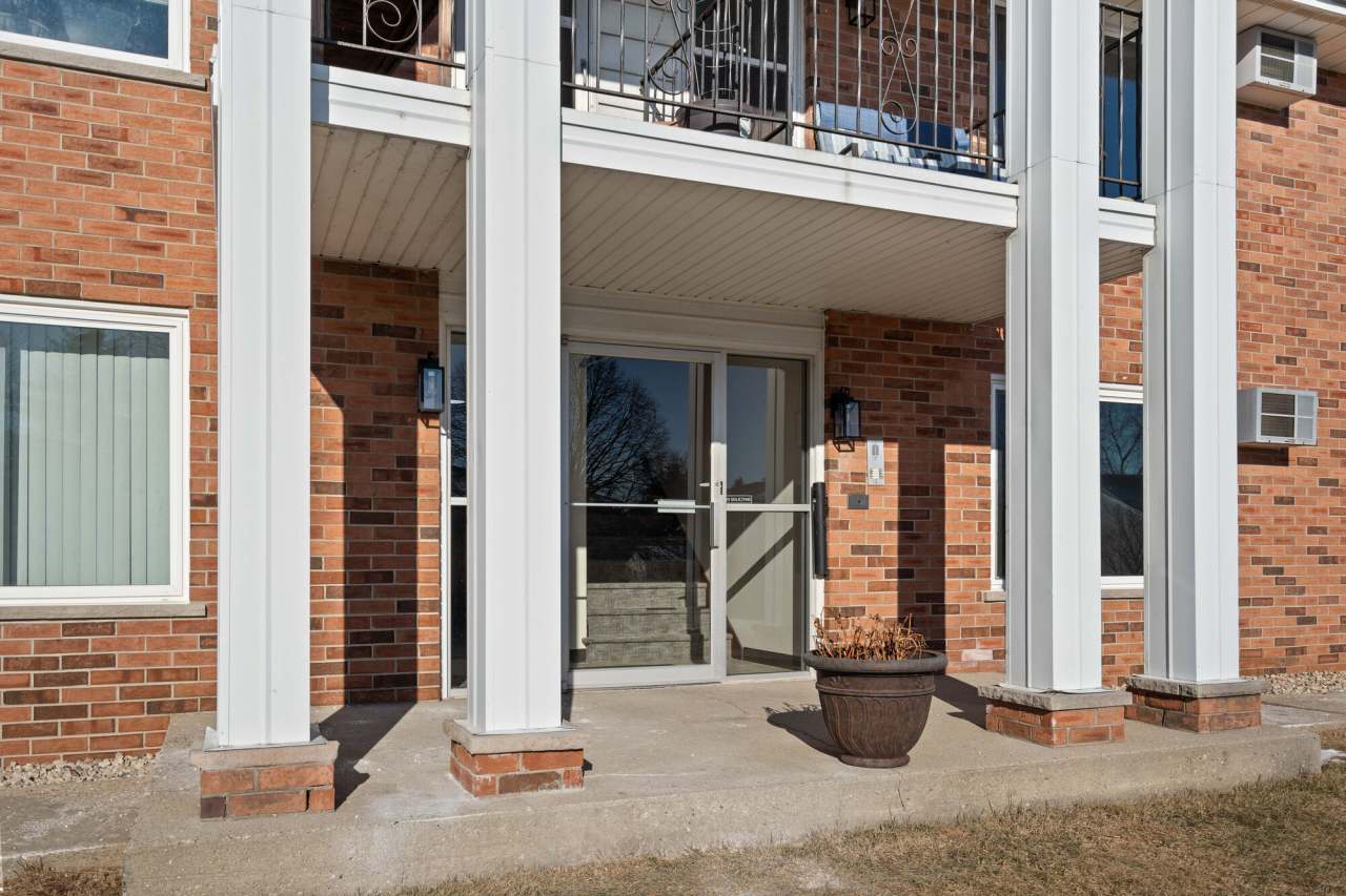 Hillcrest Apartments