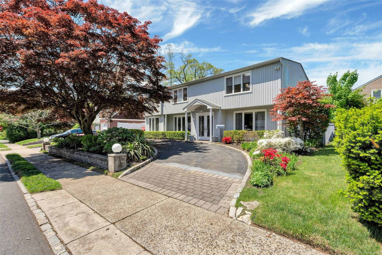 27 Harbor Hills Drive