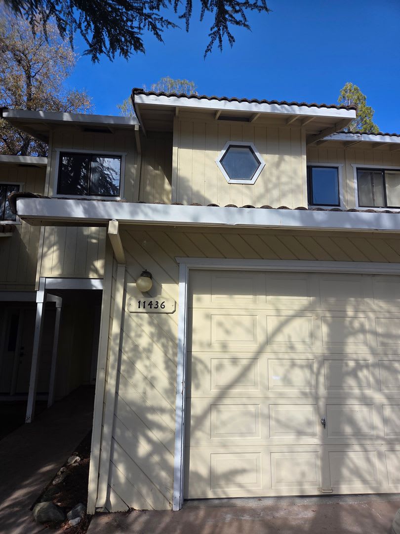 3-Bedroom Condo Near Columbia Jr. College