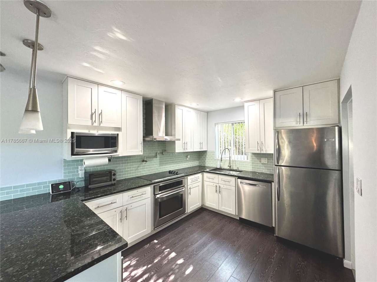 1280 Northeast 38th Street