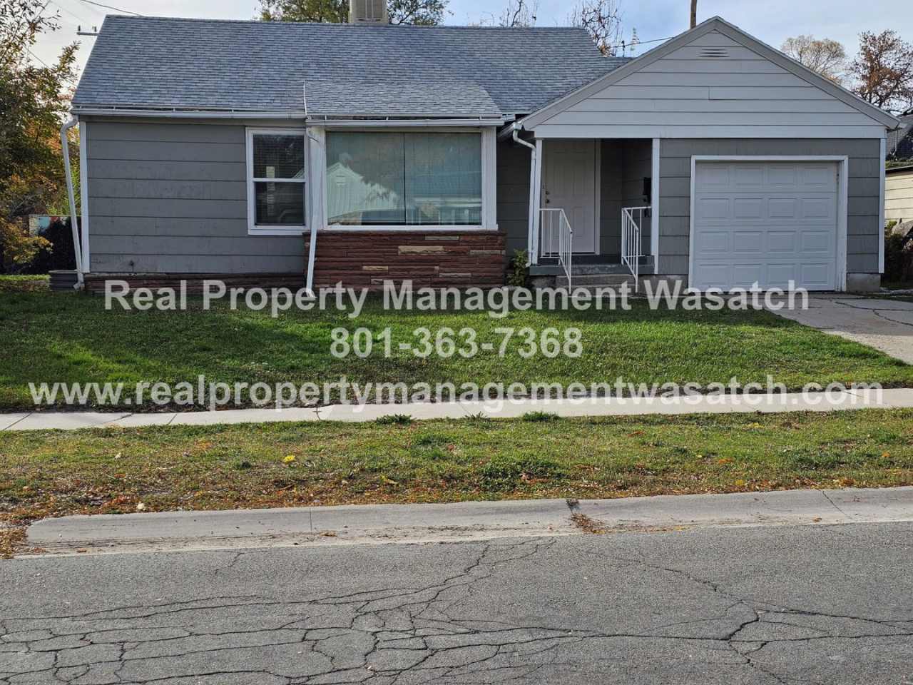 Check Out This 4 Bedroom 2 Bathroom Home in Salt Lake City!