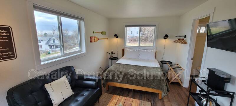 923 E Central Entrance Drive - 4