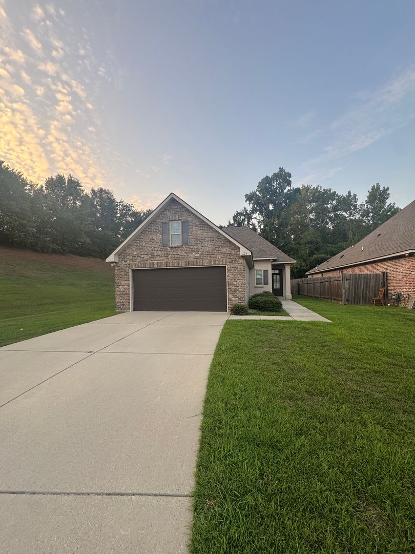 ✨ Stylish Brick Rental Home in Riverscape Village – Shreveport, LA
