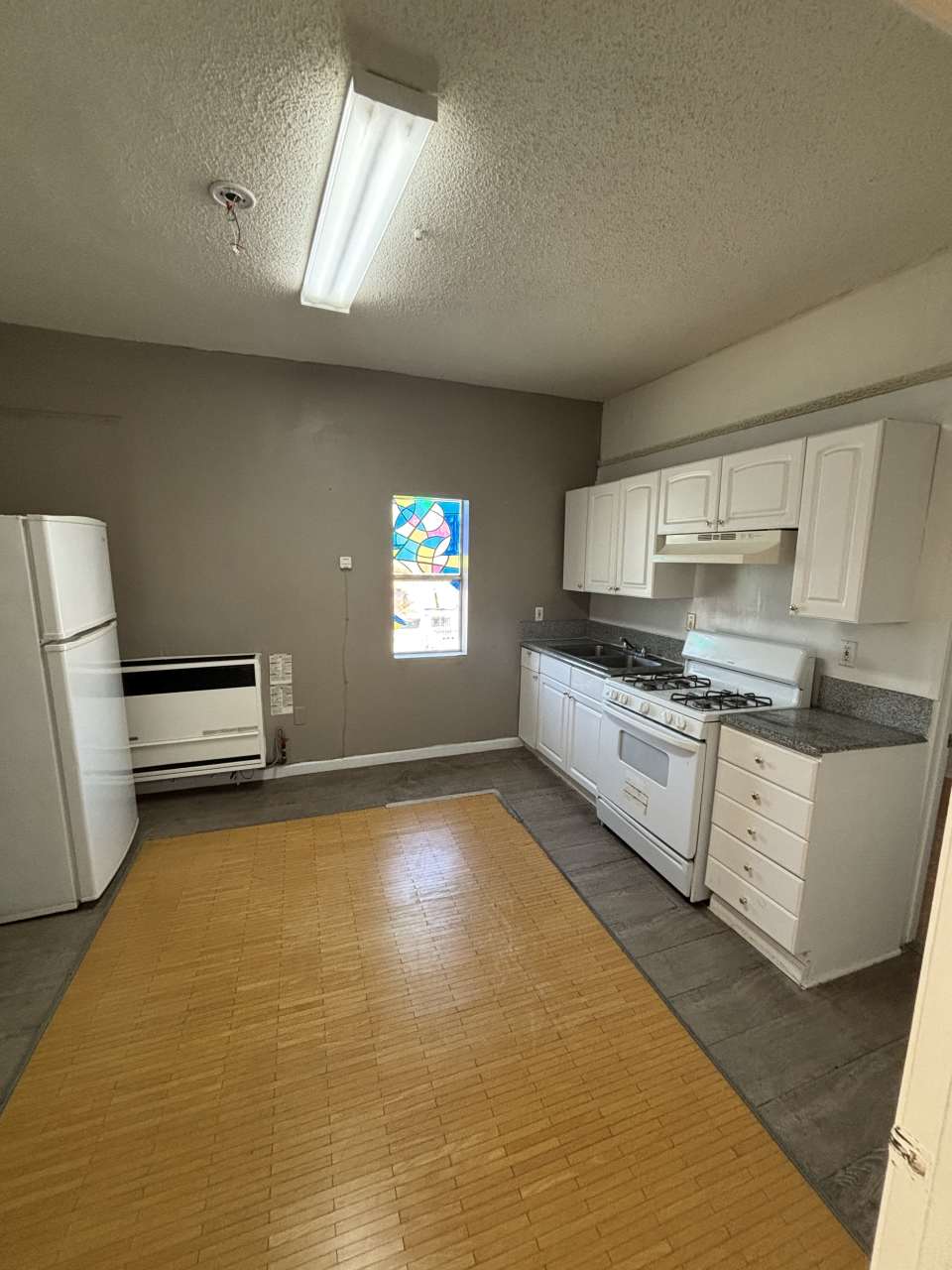 1238 South Hobart Boulevard