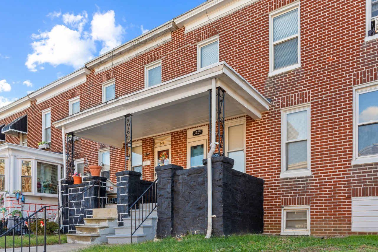 Spacious 3-Bedroom/1-Bathroom home with Modern Amenities in East Baltimore