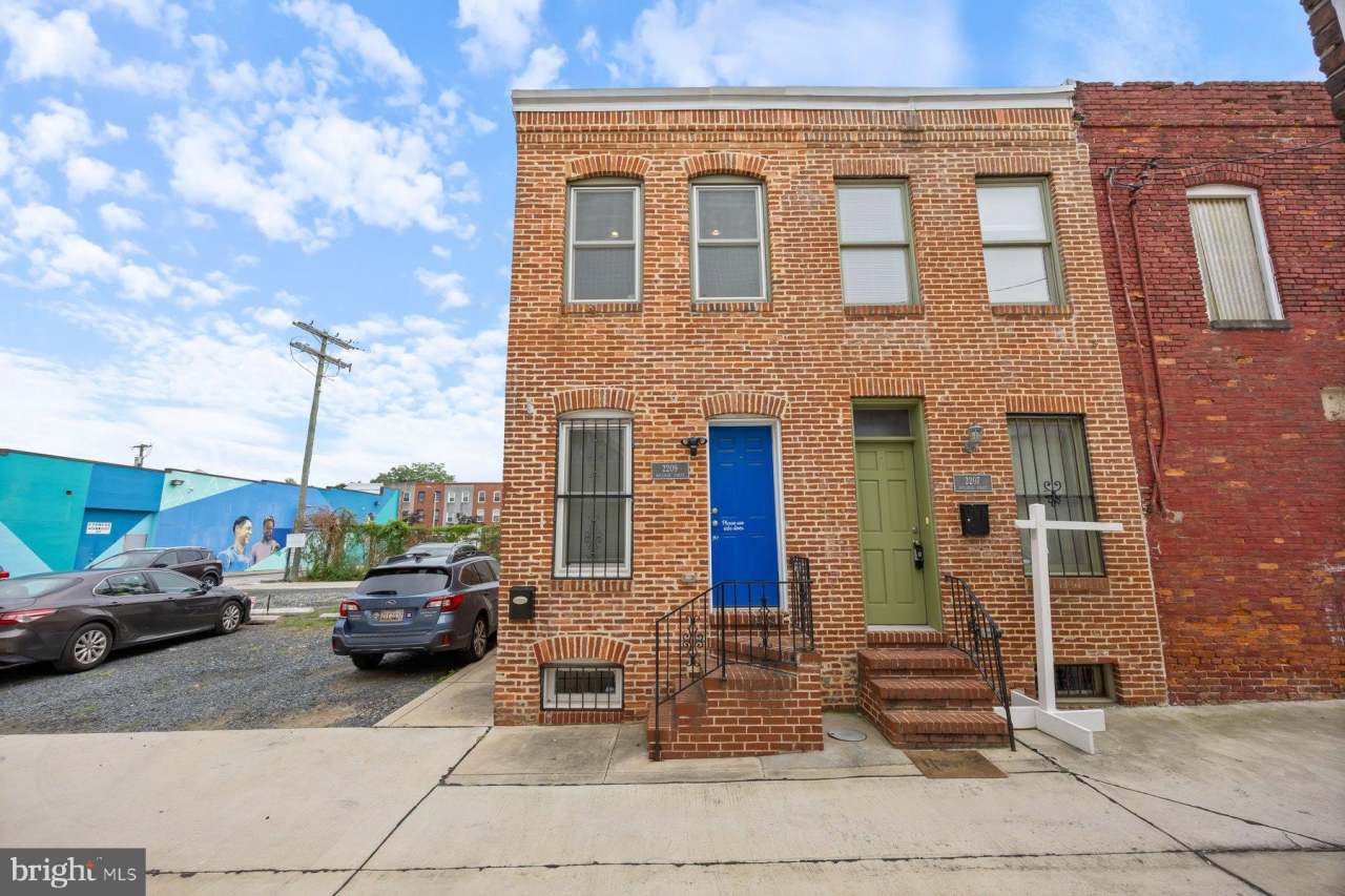 2209 MULLIKIN Street