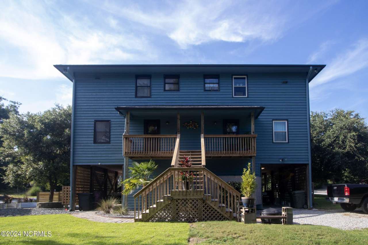 7301 Sound Drive unit: East