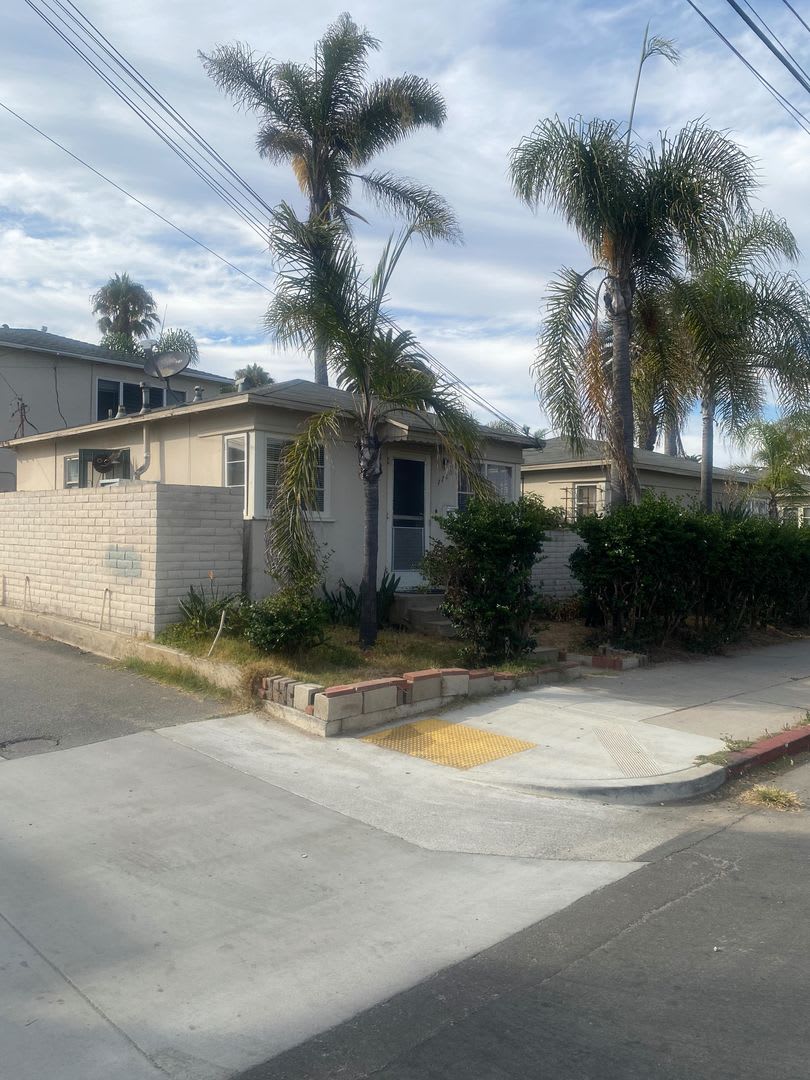 1778-1792 Bacon Street