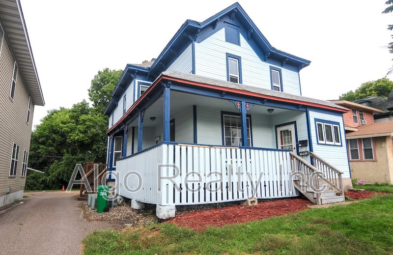 1015 13th Avenue Southeast - 2