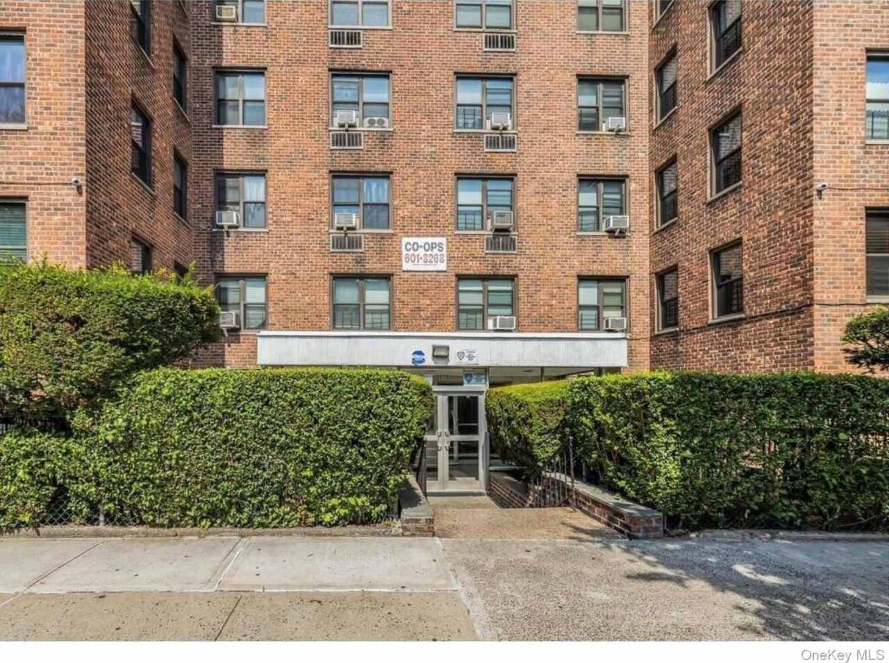 2835 Webb Avenue unit: 3A