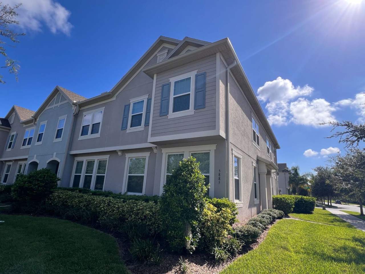 TWO BEDROOM TOWNHOUSE WITH LOFT AND PRIVTE BALCONY