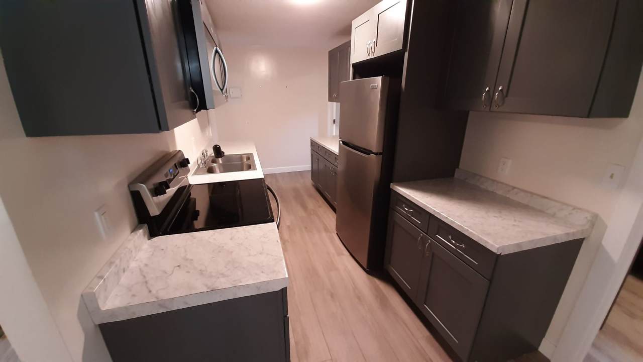 320 Hillview Place