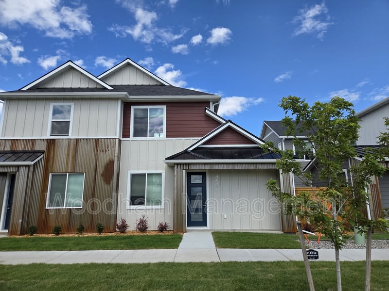 4819 Harvest Parkway - Home