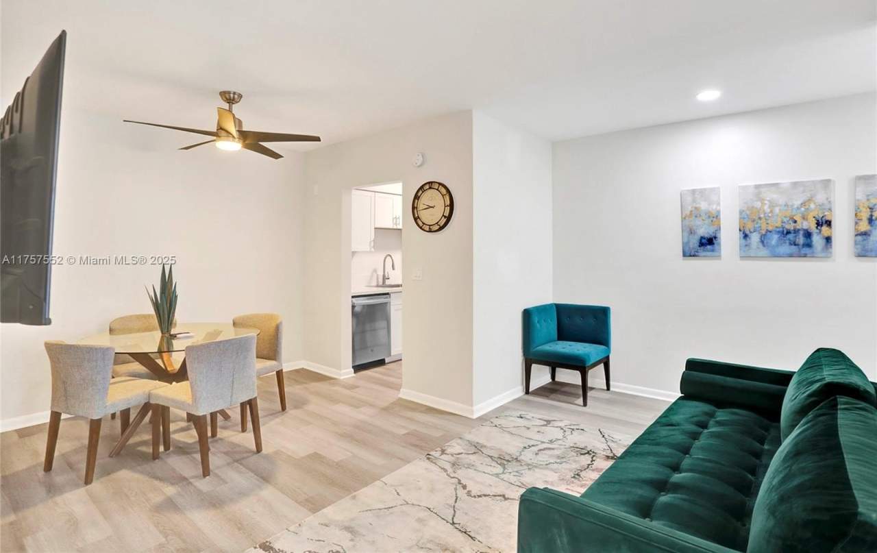 10000 E Bay Harbor Dr