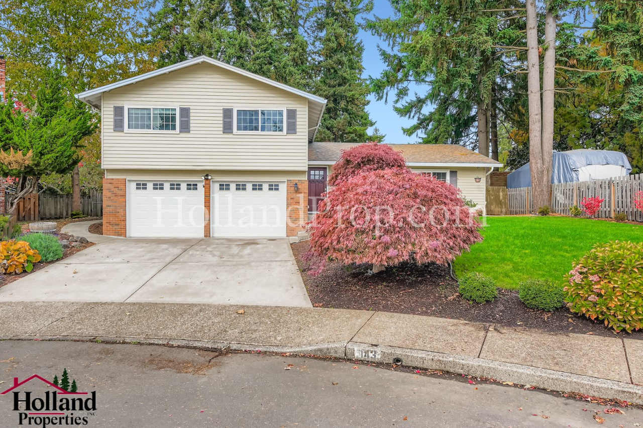 Bright, Modern, and Ready to Welcome You Home! **NEW BEST PRICE at $2,795! 1 application in process as of 12/04