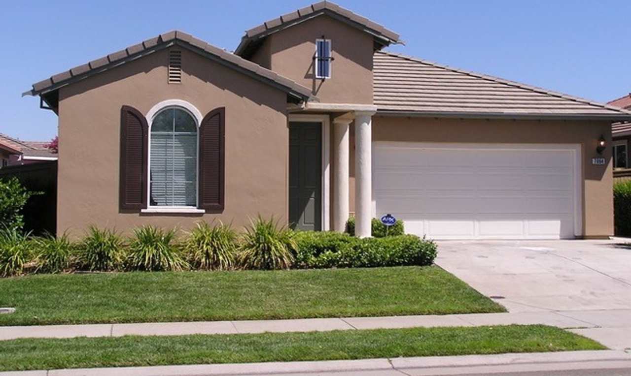 Spacious 3 bedroom Excellent Roseville Location