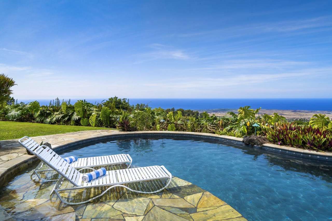 Luxurious Oceanview Getaway w/Private Pool  Spa and Serene Lanai - Piko Nani